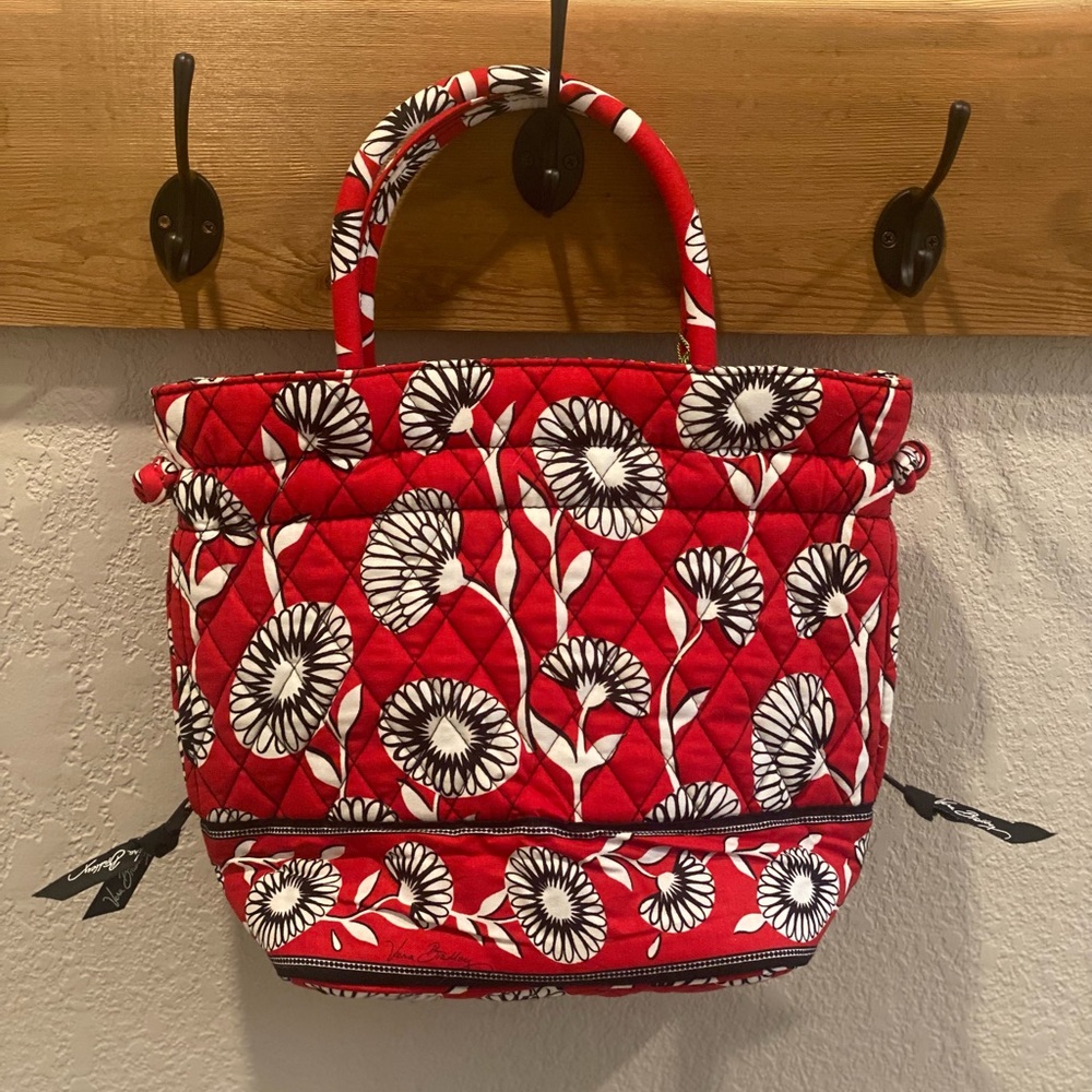 Very Bradley Quilted Daisy Handbag